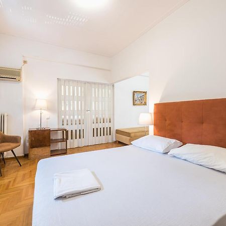 Victoria Plaza Palace Apartments Атина Екстериор снимка