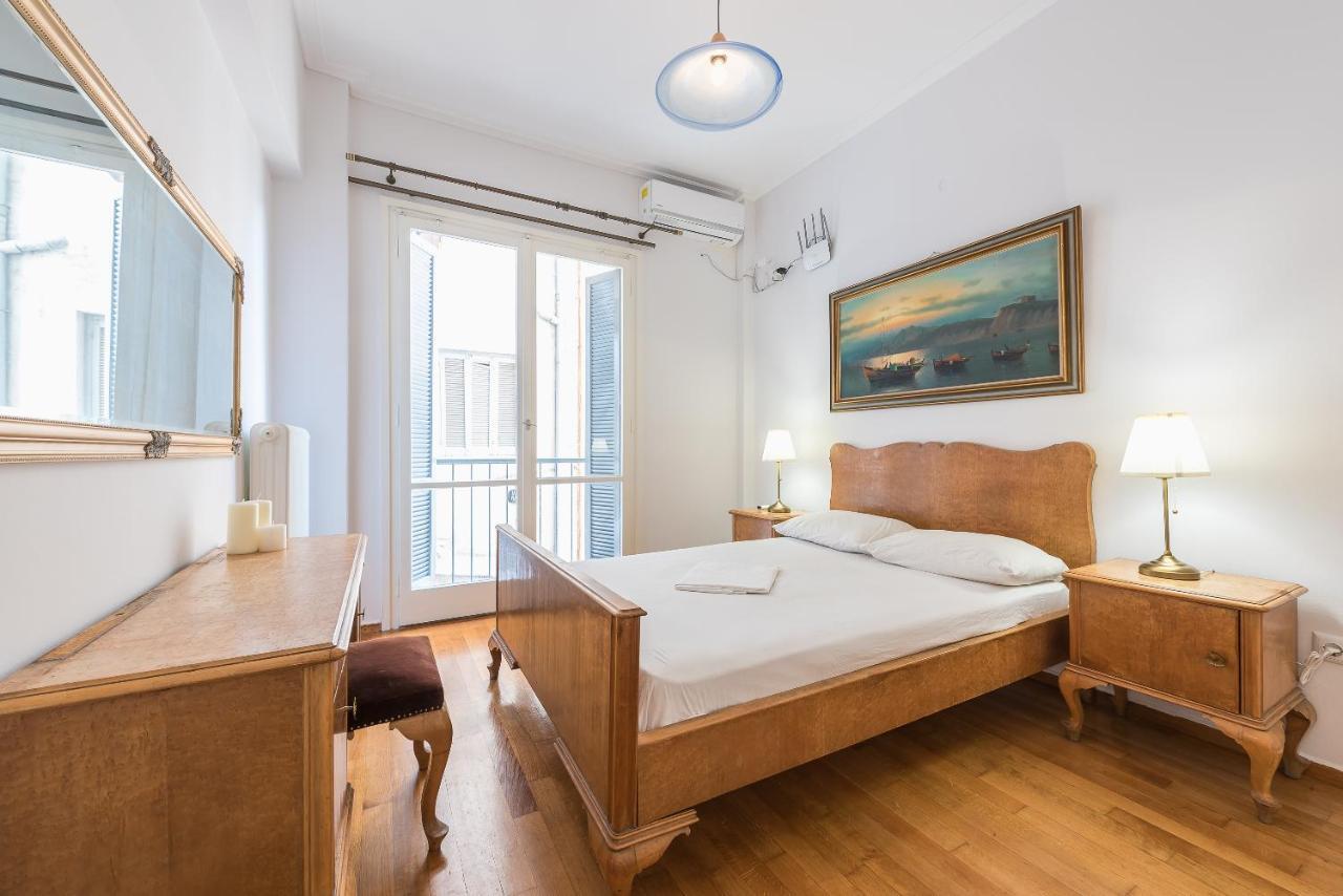 Victoria Plaza Palace Apartments Атина Екстериор снимка