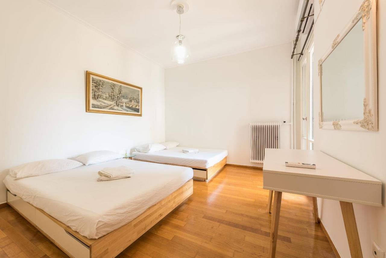 Victoria Plaza Palace Apartments Атина Екстериор снимка