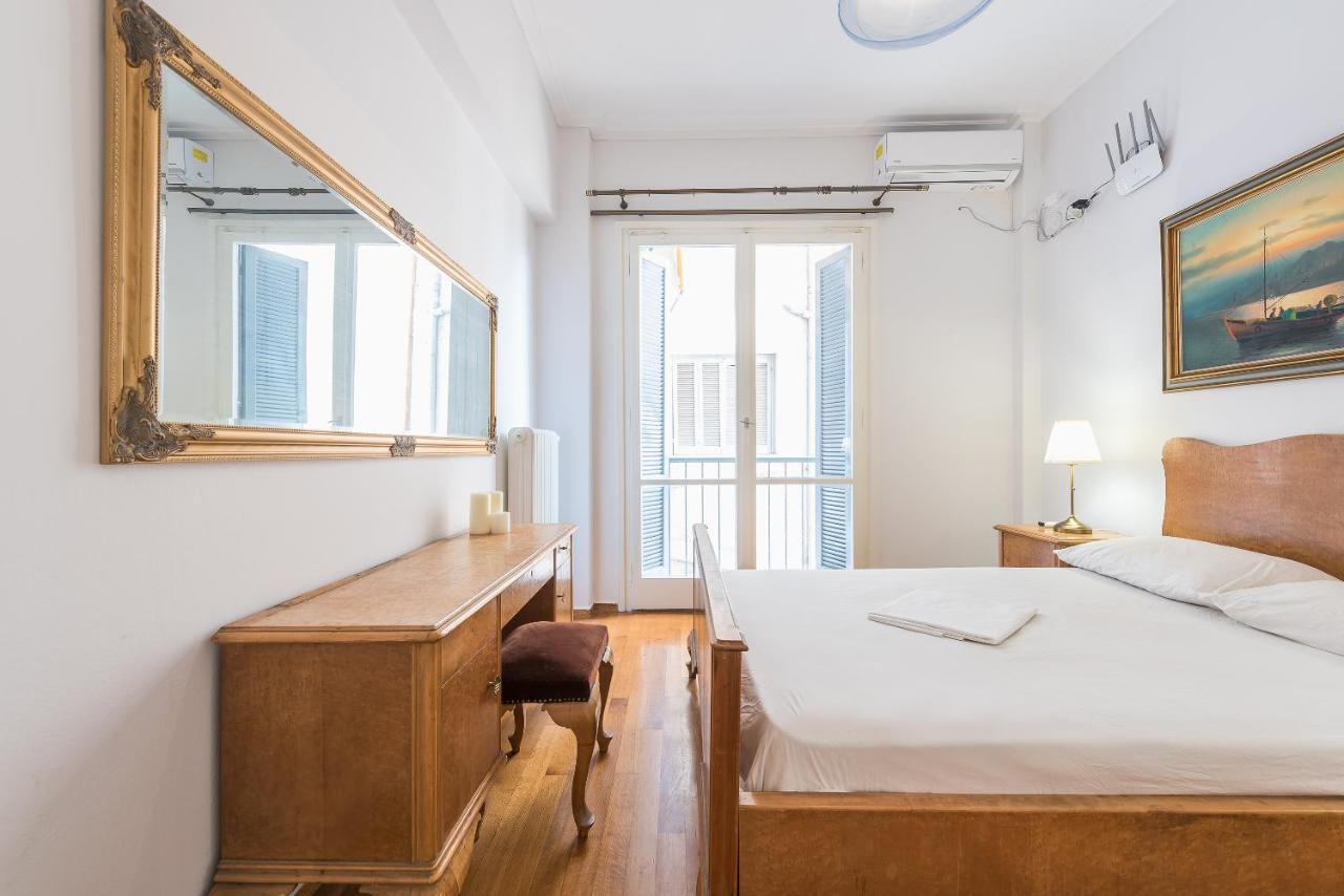 Victoria Plaza Palace Apartments Атина Екстериор снимка