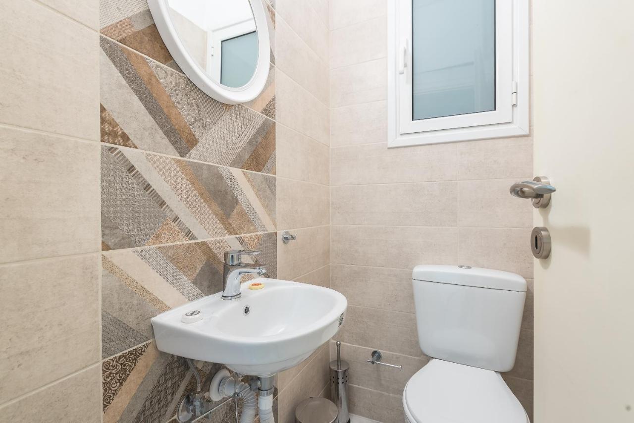 Victoria Plaza Palace Apartments Атина Екстериор снимка
