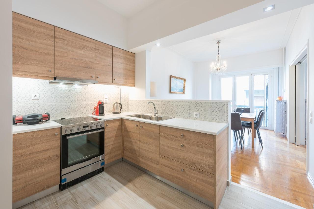 Victoria Plaza Palace Apartments Атина Екстериор снимка