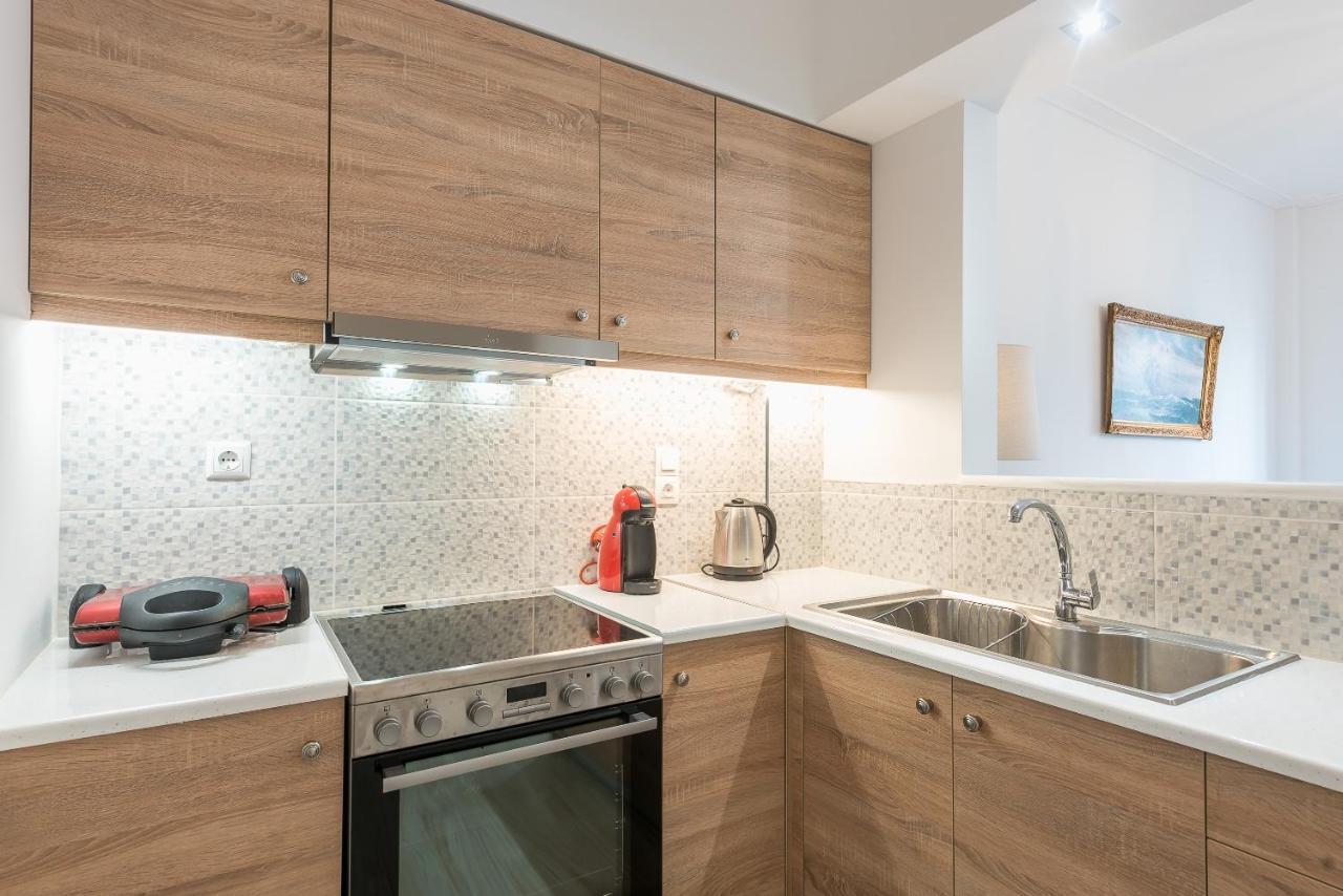 Victoria Plaza Palace Apartments Атина Екстериор снимка