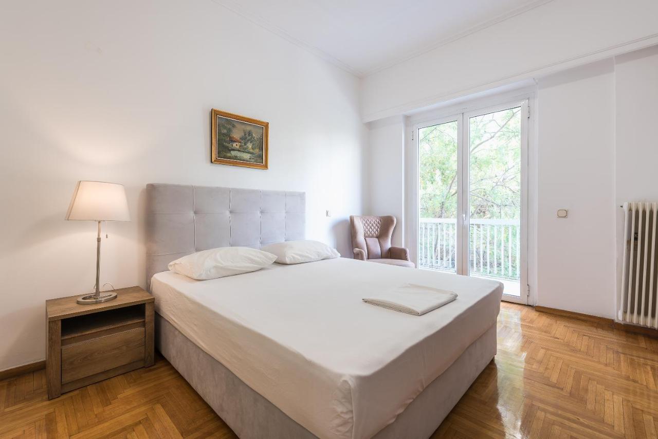 Victoria Plaza Palace Apartments Атина Екстериор снимка