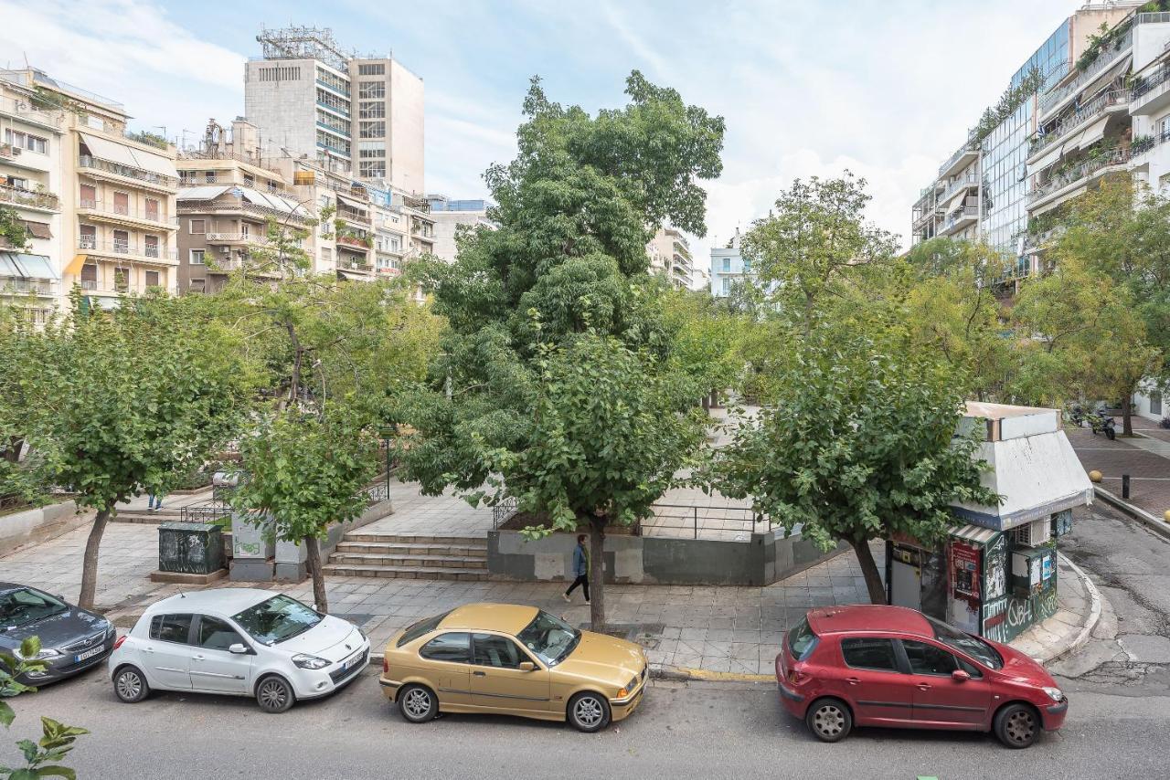 Victoria Plaza Palace Apartments Атина Екстериор снимка
