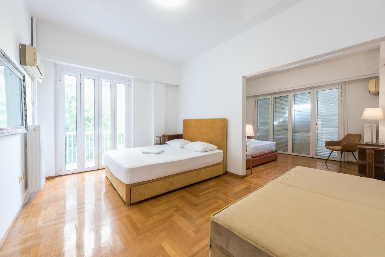 Victoria Plaza Palace Apartments Атина Екстериор снимка